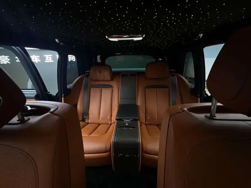 2018 Cullinan, four-seater version — миниатюра 13
