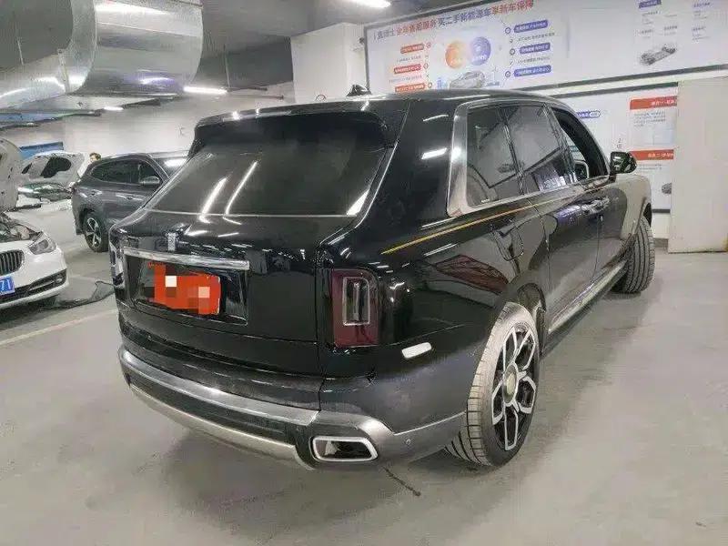 2018 Cullinan, four-seater version — миниатюра 2