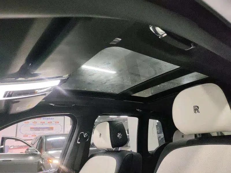2018 Cullinan, four-seater version — миниатюра 9