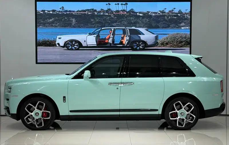 2018 Cullinan, four-seater version — миниатюра 3