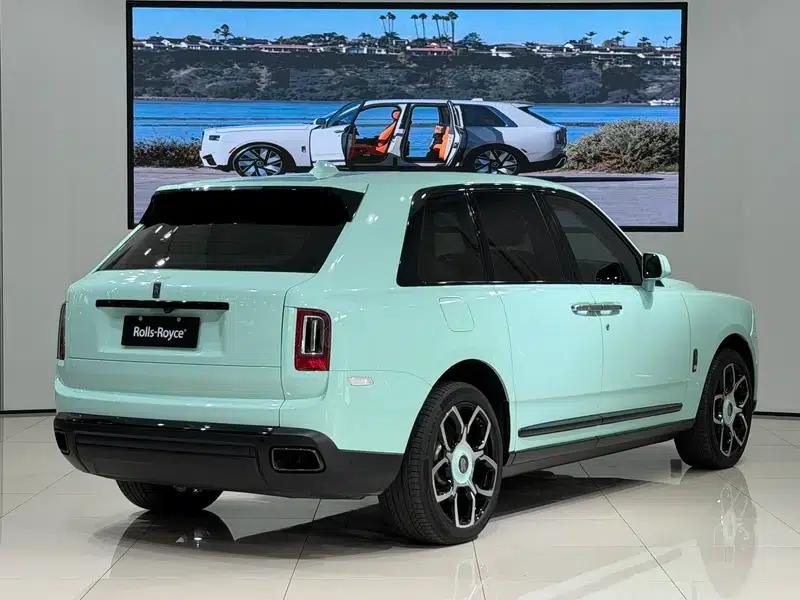 2018 Cullinan, four-seater version — миниатюра 4