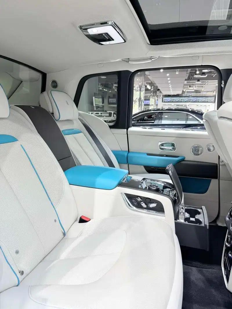 2018 Cullinan, four-seater version — миниатюра 6
