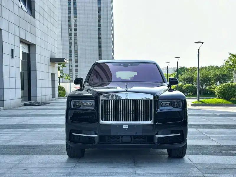 2024 Cullinan, four-seater version — миниатюра 2