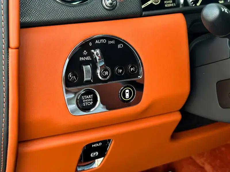2024 Cullinan, four-seater version — миниатюра 22