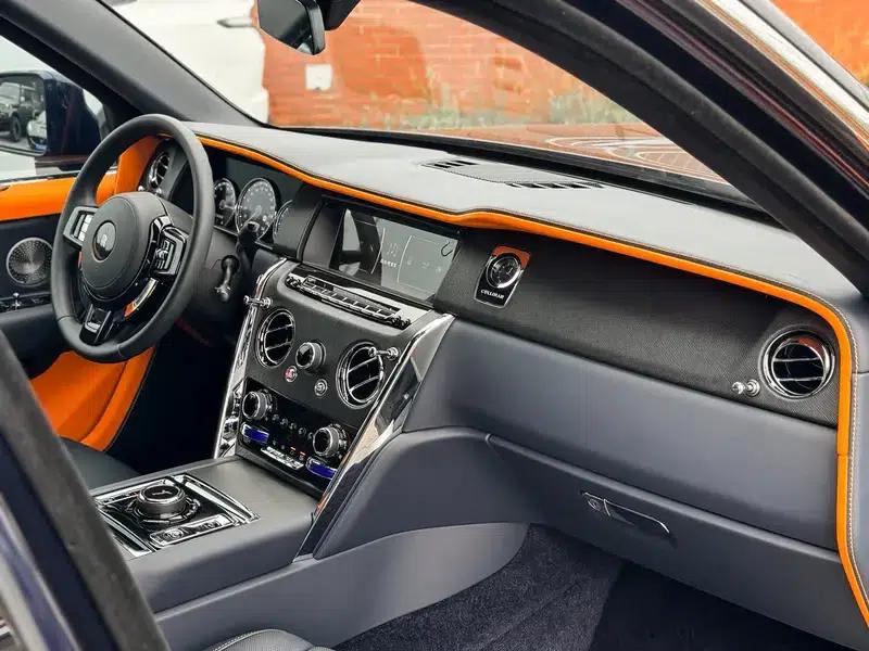 2024 Cullinan, four-seater version — миниатюра 14