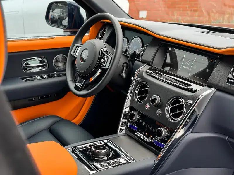 2024 Cullinan, four-seater version — миниатюра 21