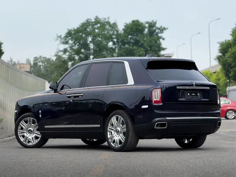 2024 Cullinan, four-seater version — миниатюра 4