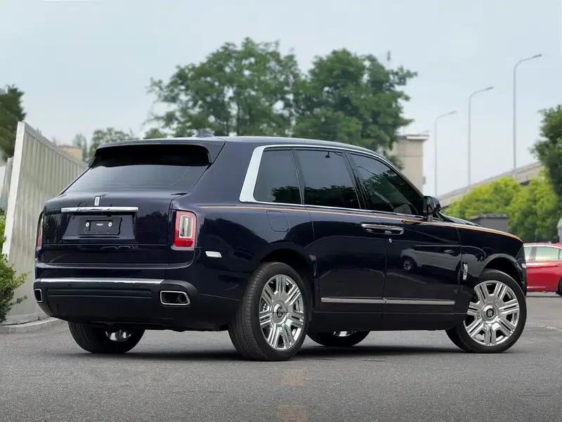 2024 Cullinan, four-seater version — миниатюра 6