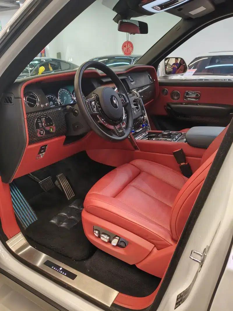 2018 Cullinan 5-seater — миниатюра 11