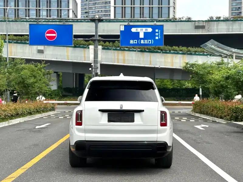 2018 Cullinan 5-seater — миниатюра 5