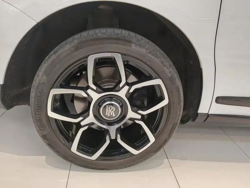 2018 Cullinan 5-seater — миниатюра 7