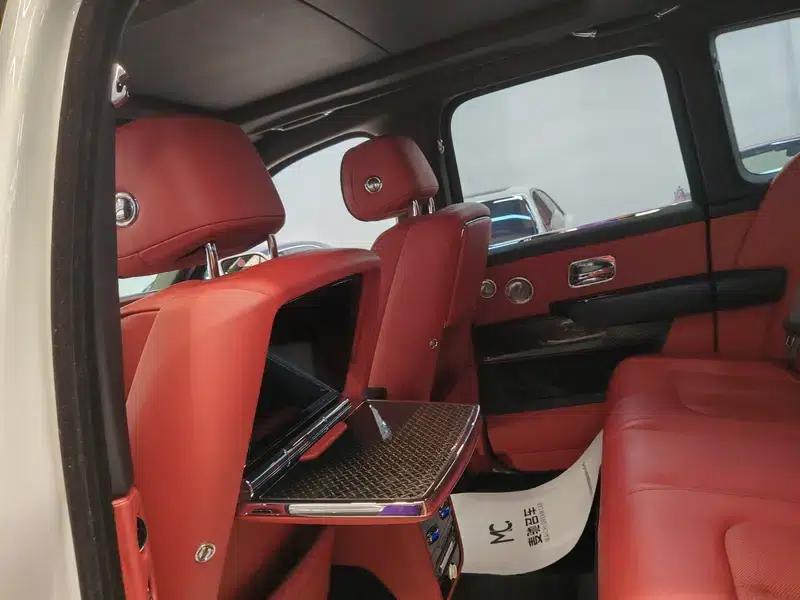 2018 Cullinan 5-seater — миниатюра 8