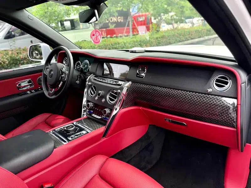 2018 Cullinan 5-seater — миниатюра 10