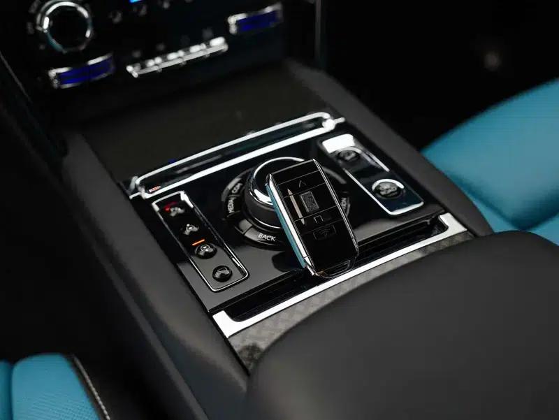 2022 Cullinan 6.7T Automatic 4WD 4-Seater Parallel Import — миниатюра 17