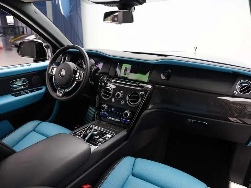 2022 Cullinan 6.7T Automatic 4WD 4-Seater Parallel Import — миниатюра 19