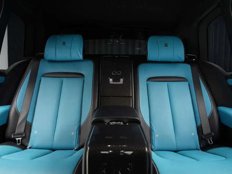 2022 Cullinan 6.7T Automatic 4WD 4-Seater Parallel Import — миниатюра 26