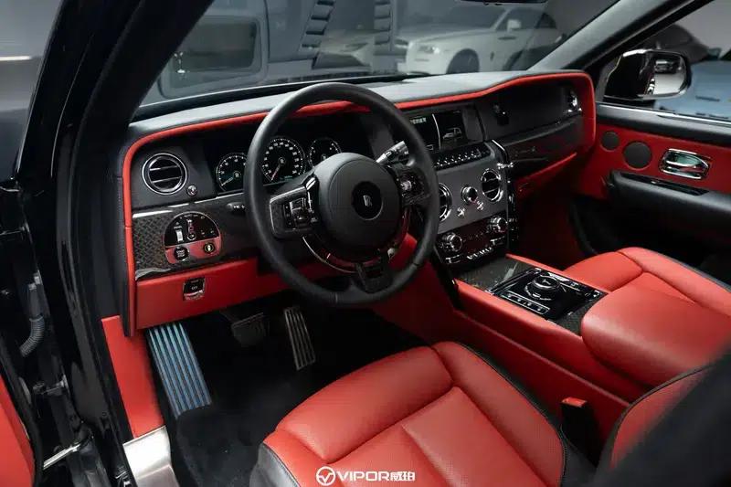 2020 Cullinan Black Badge — миниатюра 10