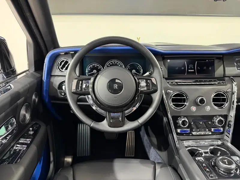 2018 Cullinan, four-seater version — миниатюра 6