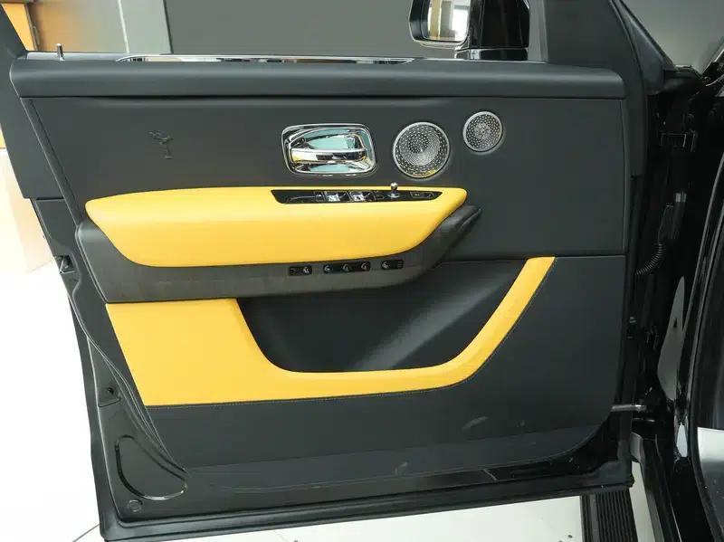 2018 Cullinan, four-seater version — миниатюра 12