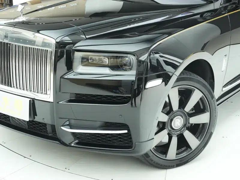 2018 Cullinan, four-seater version — миниатюра 20