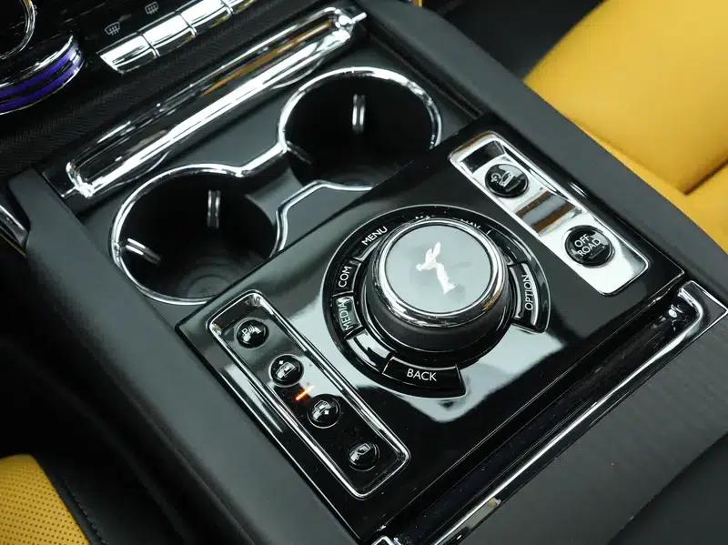 2018 Cullinan, four-seater version — миниатюра 3