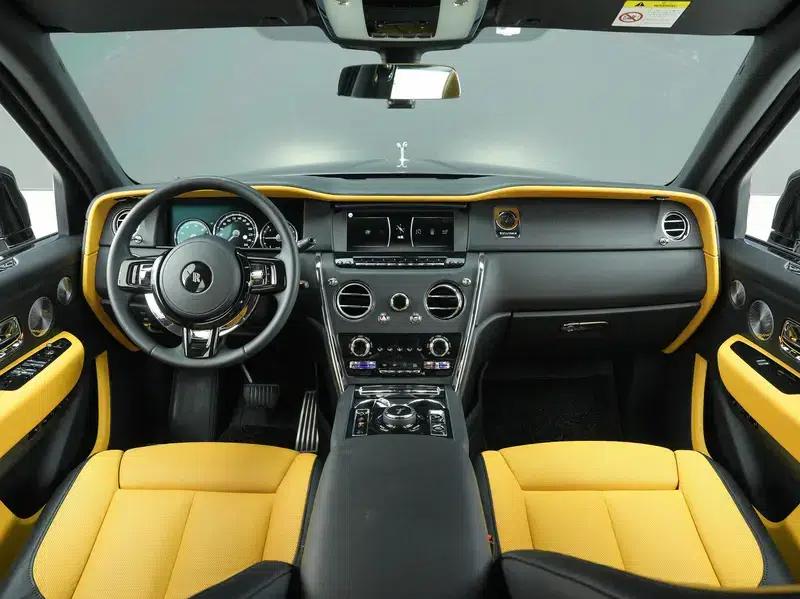 2018 Cullinan, four-seater version — миниатюра 24