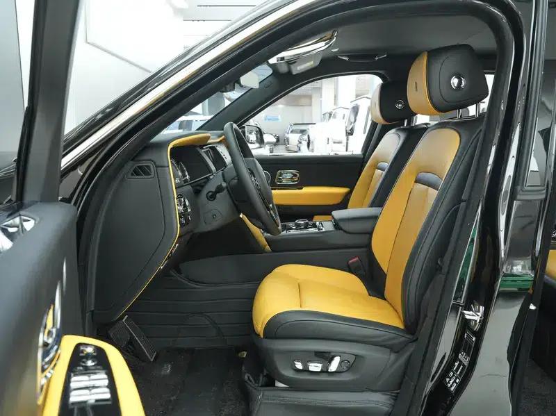 2018 Cullinan, four-seater version — миниатюра 32