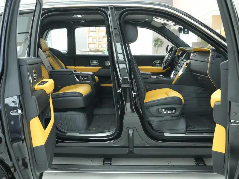 2018 Cullinan, four-seater version — миниатюра 35