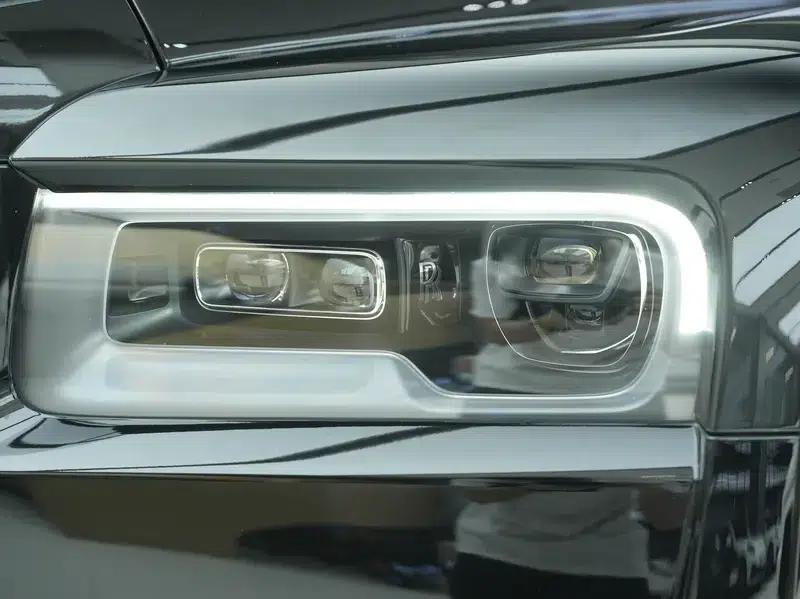 2018 Cullinan, four-seater version — миниатюра 9