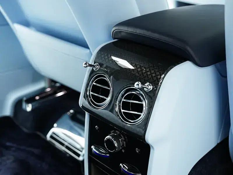 2022 Cullinan 6.7T Automatic 4WD 5-seater Parallel Import — миниатюра 14