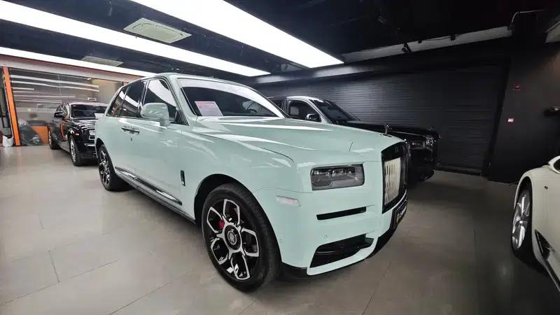2022 Cullinan 6.7T Automatic 4WD 5-seater Parallel Import — миниатюра 3