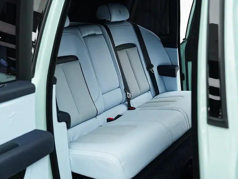 2022 Cullinan 6.7T Automatic 4WD 5-seater Parallel Import — миниатюра 22
