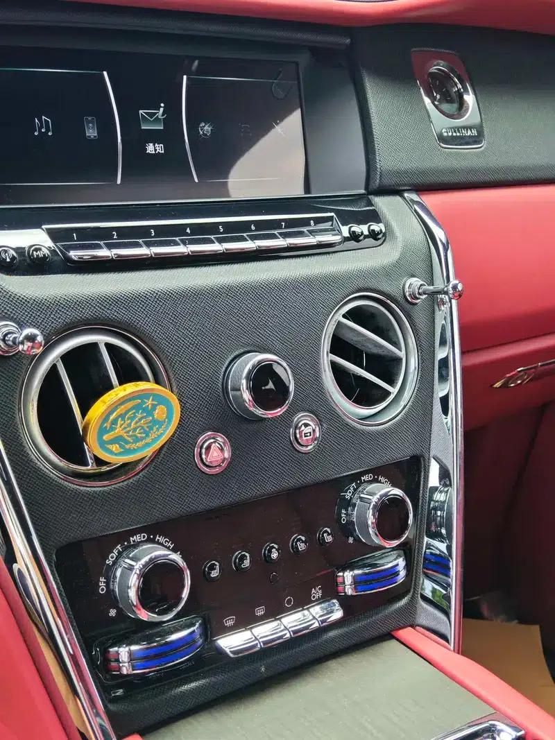 2018 Cullinan, four-seater version — миниатюра 15