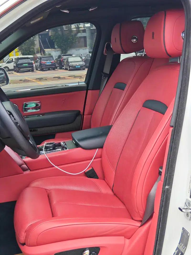 2018 Cullinan, four-seater version — миниатюра 21