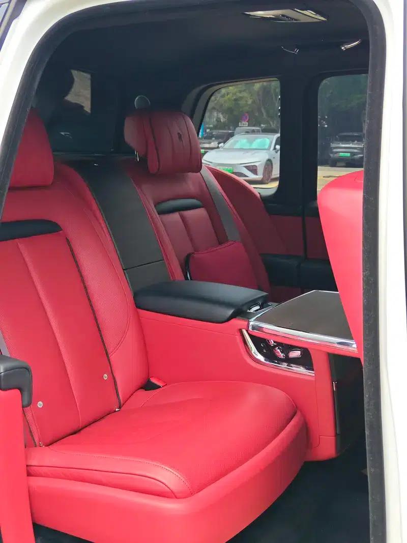 2018 Cullinan, four-seater version — миниатюра 22