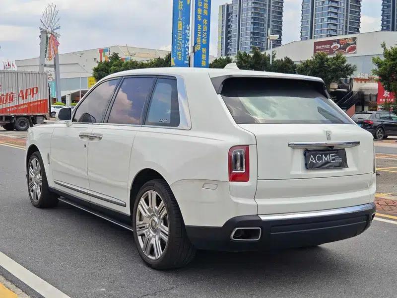 2018 Cullinan, four-seater version — миниатюра 5