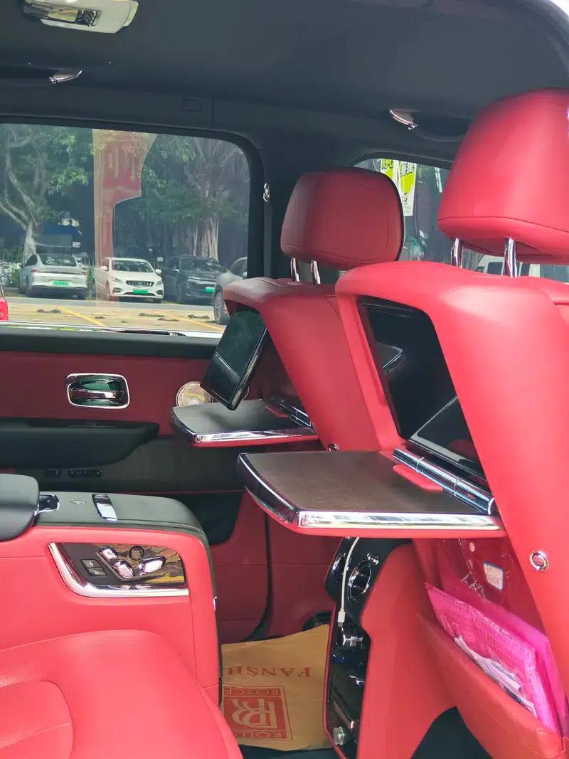 2018 Cullinan, four-seater version — миниатюра 9