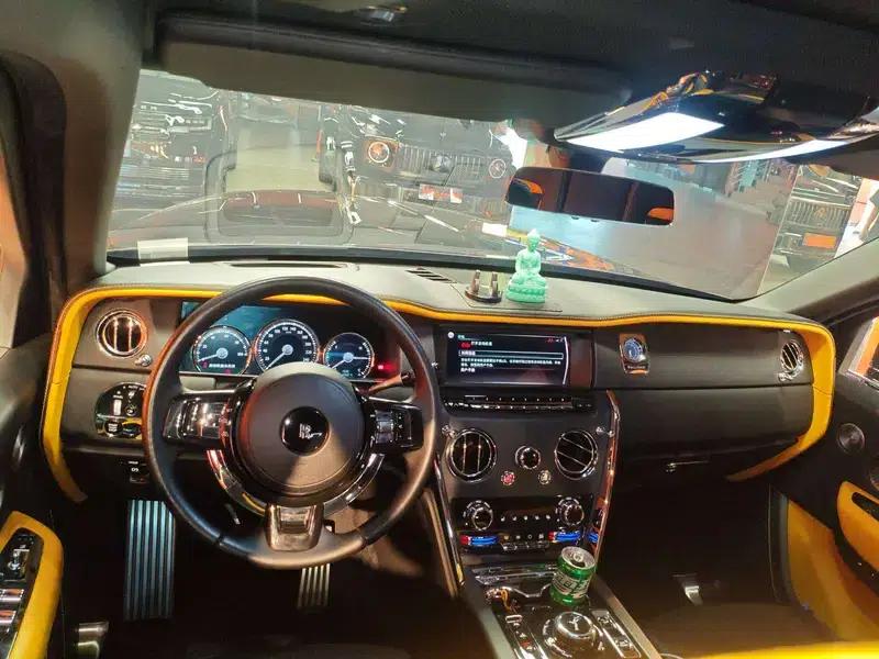 2018 Cullinan 5-seater — миниатюра 10