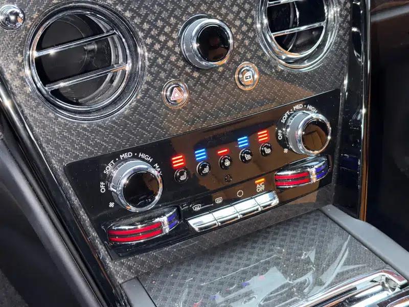 2024 Cullinan Black Badge — миниатюра 8