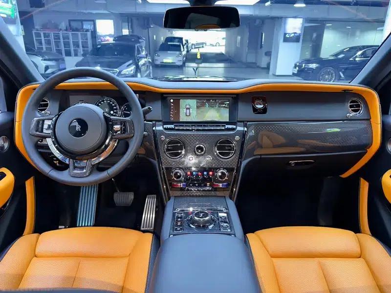 2024 Cullinan Black Badge — миниатюра 10
