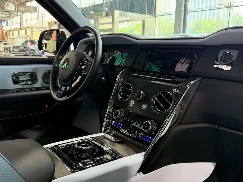 2024 Cullinan 5-seater — миниатюра 22