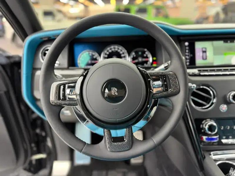 2020 Cullinan Black Badge — миниатюра 12