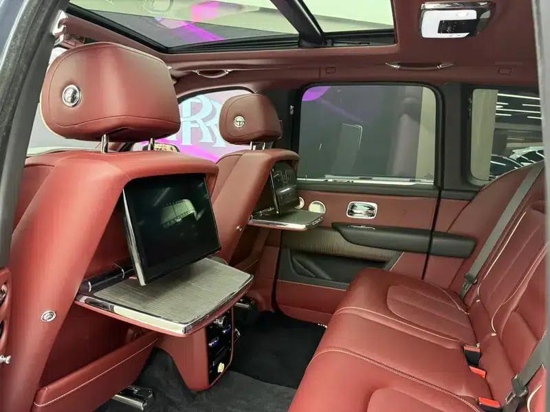2018 Cullinan 5-seater — миниатюра 17