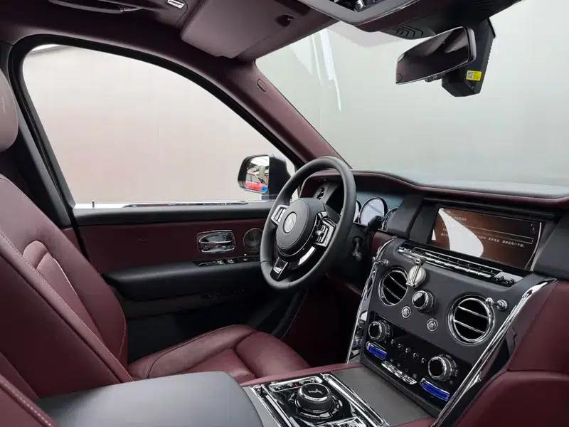 2018 Cullinan 5-seater — миниатюра 10