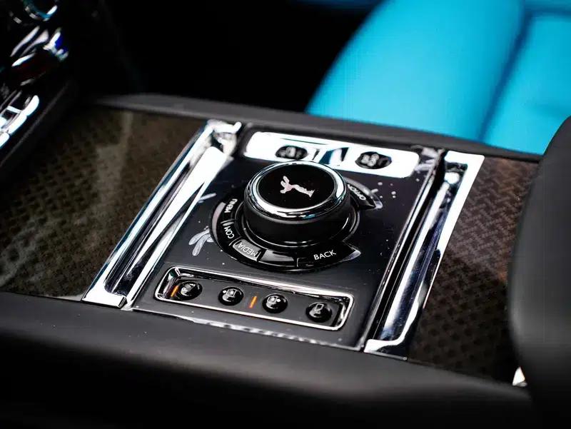 2021 Cullinan Black Badge Mid-Century Modern — миниатюра 18