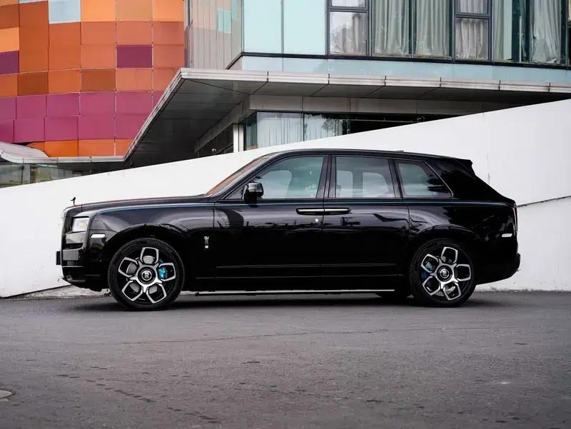 2021 Cullinan Black Badge Mid-Century Modern — миниатюра 4