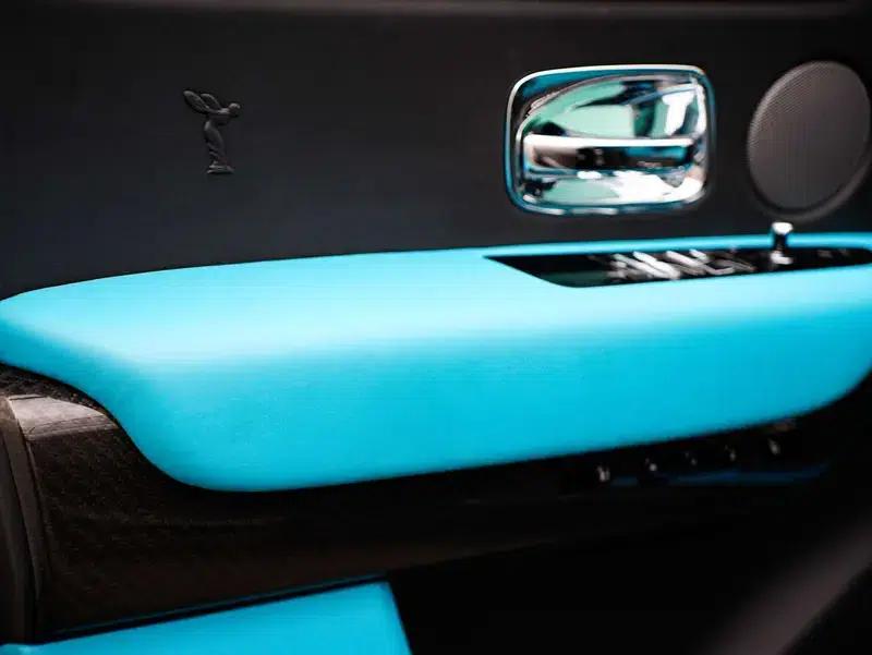 2021 Cullinan Black Badge Mid-Century Modern — миниатюра 10