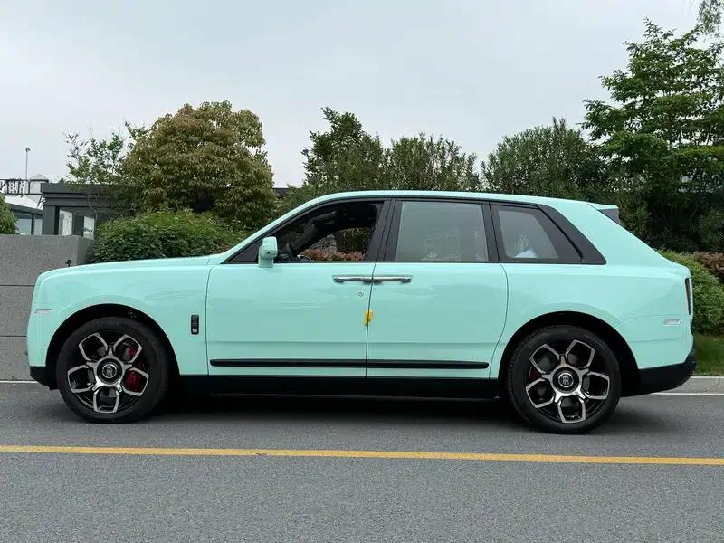 2020 Cullinan Black Badge — миниатюра 3
