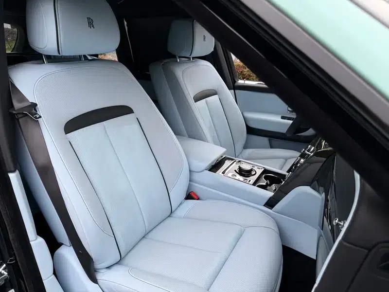 2020 Cullinan Black Badge — миниатюра 7