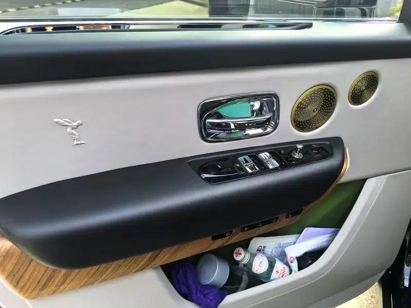 2023 Cullinan 6.7T Automatic AWD 4-seater — миниатюра 15